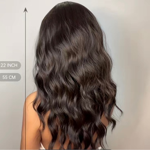 Human hair blend black brown wavy wig with bang. - Picture 4 of 5